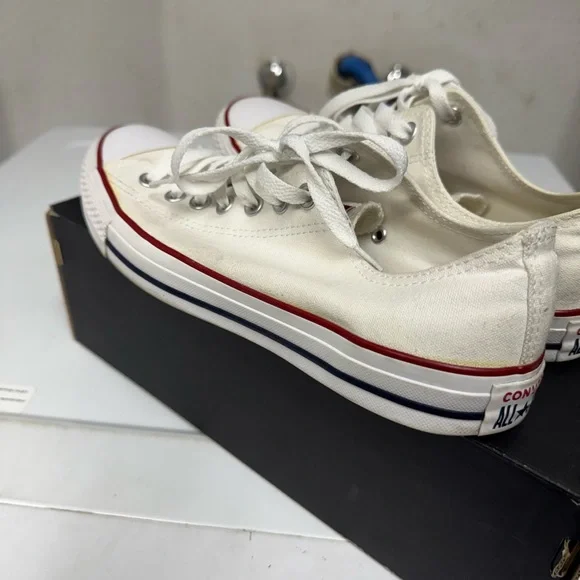 Converse White Chuck Taylor All Star Low Top - Unisex (Mens 8.5/Womens 10.5) - Picture 4 of 8